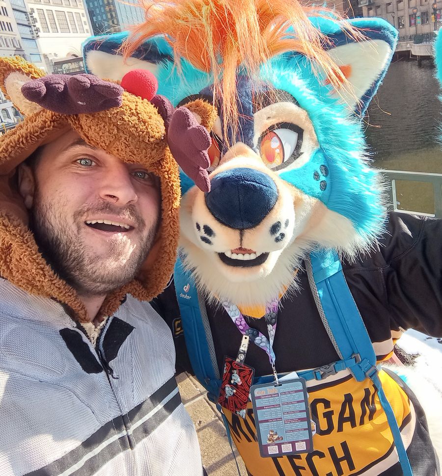 me and MTU fursuiter